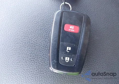 2025 Toyota Rav4 Hybrid Xle from USA, damaged, VIN 2T3RWRFV3SW267418